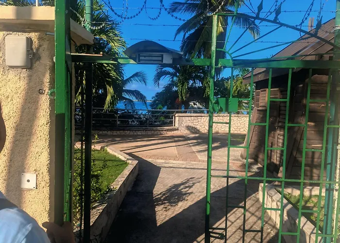Beach-side At Turtle Towers Ocho Rios
