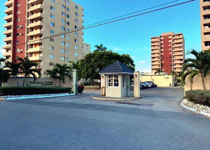 Beach-side At Turtle Towers Apartment *